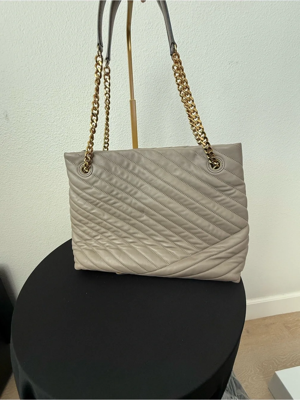 Tory Burch Chelsea Quilted Leather Tote in Taupe- Large